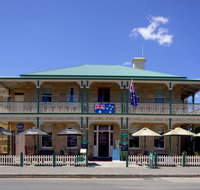 The Richmond Arms Hotel - C Tourism