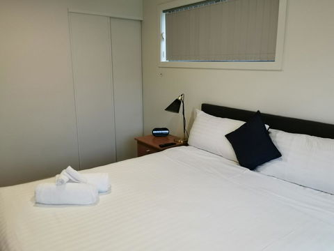 Youngtown Executive Apartments - 2BR Included, Free Parking & Wifi, Sofa Bed & Cot Fee Applies - C Tourism 12