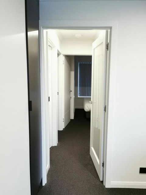 Youngtown Executive Apartments - 2BR Included, Free Parking & Wifi, Sofa Bed & Cot Fee Applies - C Tourism 11