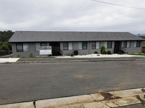 Youngtown Executive Apartments - 2BR Included, Free Parking & Wifi, Sofa Bed & Cot Fee Applies - C Tourism 18