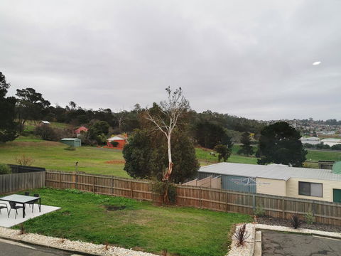Youngtown Executive Apartments - 2BR Included, Free Parking & Wifi, Sofa Bed & Cot Fee Applies - C Tourism 23