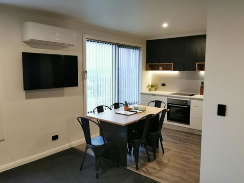 Youngtown Executive Apartments - 2BR Included, Free Parking & Wifi, Sofa Bed & Cot Fee Applies - C Tourism 0