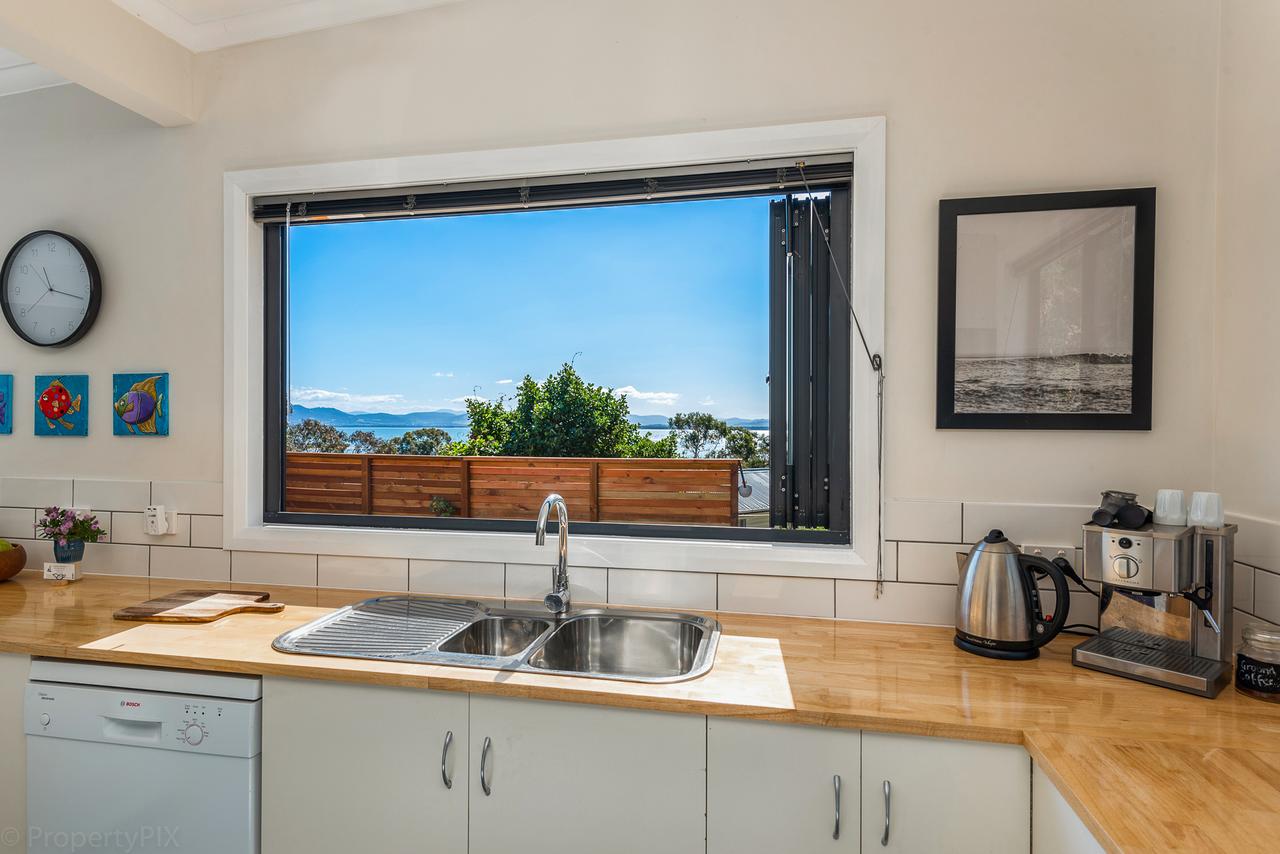 Carlton Beach TAS C Tourism