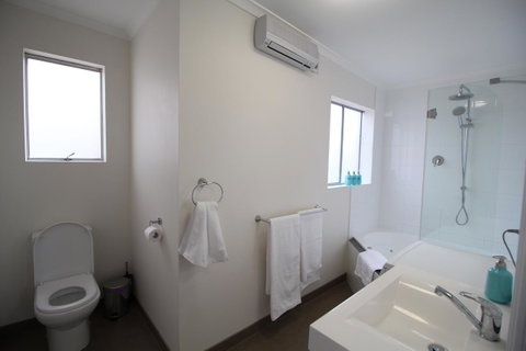 Trinity Hill Apartments - C Tourism 1