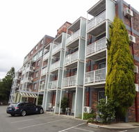 Adina Place Motel Apartments - C Tourism