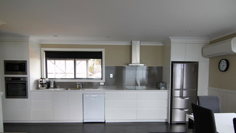 SEA EAGLE COTTAGE Amazing Views Of Bay Of Fires - C Tourism 7