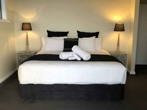 SEA EAGLE COTTAGE Amazing Views Of Bay Of Fires - C Tourism 4