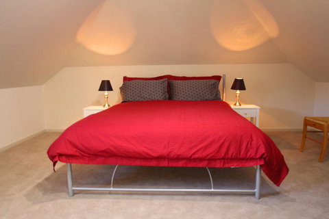 Richmond Coachmans Rest - C Tourism 8