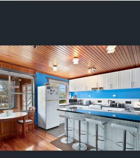 Lylahs - C Tourism 1