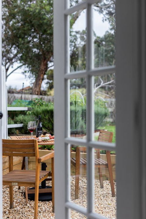 A Cottage In Richmond - C Tourism 3