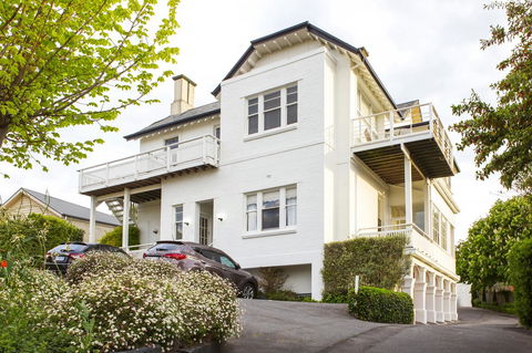 Highbury Apartments - C Tourism 7