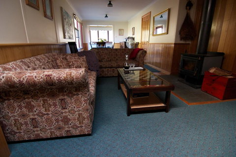 Hamlet Downs Country Accommodation - C Tourism 28