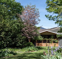 Nest House Bright - C Tourism