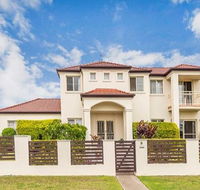 Nice home in the Regatta waters estate close to theme parks - C Tourism