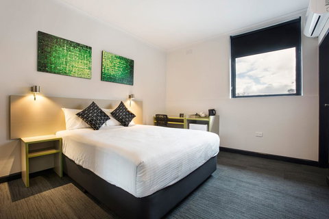 Nightcap At St Albans Hotel - C Tourism 1