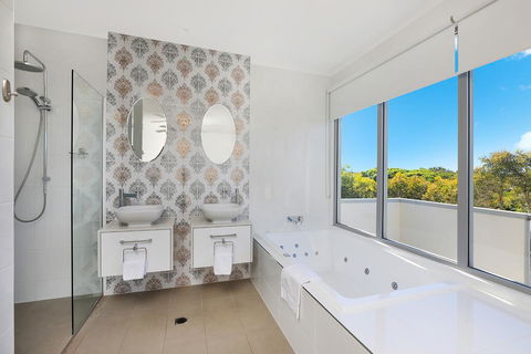 NORTHSHOR- ULTIMATE BEACH HOUSE - C Tourism 3