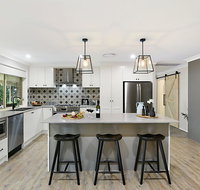 Nulkaba House  -  Sleeping in Style - C Tourism