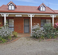 Oak Cottage - Tudor Village Unit 5 - C Tourism