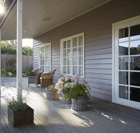 Oak Hill Woodend - C Tourism