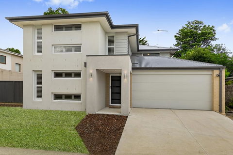 OCEAN BREEZE Family Home - C Tourism 0