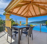 Ocean Views Galore - Airlie Beach - C Tourism