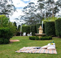 Old Mansfield Loft - gardens gazebo and getaways - C Tourism