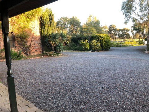 Olde Horsham Motor Inn - C Tourism 0
