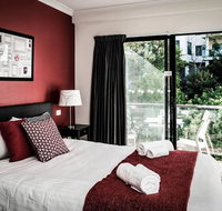One Bedroom Apt Near Perth CBD with Parking - C Tourism