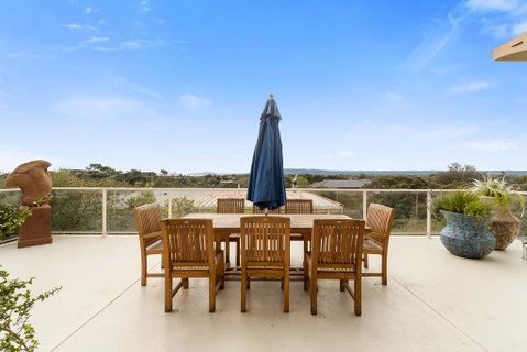 Ourania Luxury Bed And Breakfast Sleeps 7 - C Tourism 3