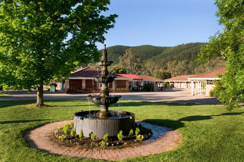 Ovens Valley Motor Inn - C Tourism 1