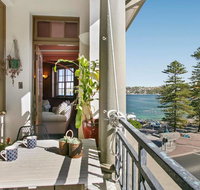 Oversized Manly Penthouse with 180 ocean views - C Tourism
