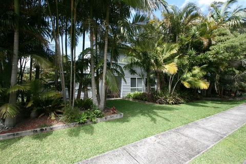 PACIFIC PALMS - C Tourism 1