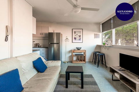 PADDINGTON PAD With PARKING & SMART TV & POOL - C Tourism 0