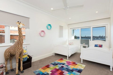 PANORAMIC HARBOUR VIEWS - C Tourism 3