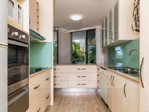 Paringa 8 - Palm Cove - C Tourism 1