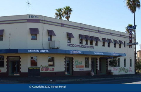 Parkes Hotel - C Tourism 0