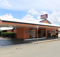 Parkside Motel  Licensed Restaurant - C Tourism