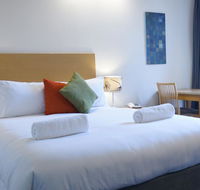 Parkwood Motel  Apartments - C Tourism