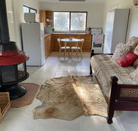 Pear Tree Cottage at Amiens - C Tourism