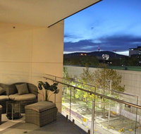 Perfectly Located Modern Apartment - Canberra CBD - C Tourism