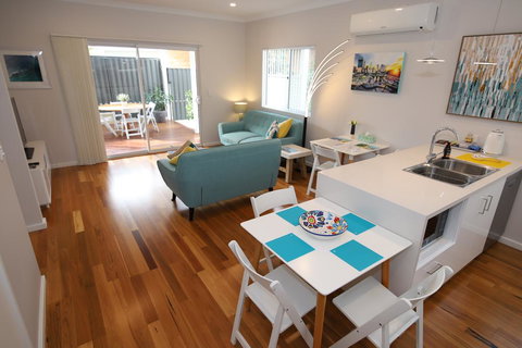 Perth Beachside Holiday House - C Tourism 3