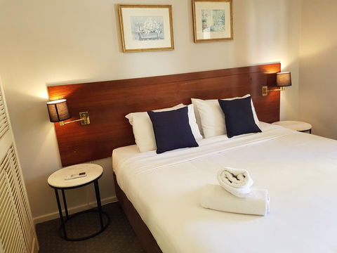 PERTH CBD APARTMENTS - C Tourism 0