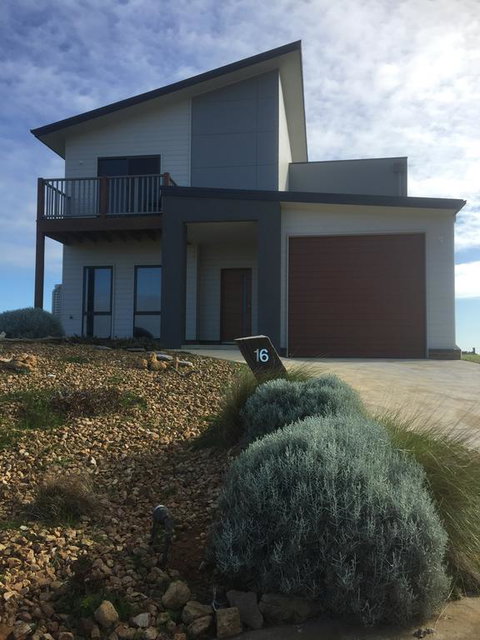 Peterborough Getaway - C Tourism 0