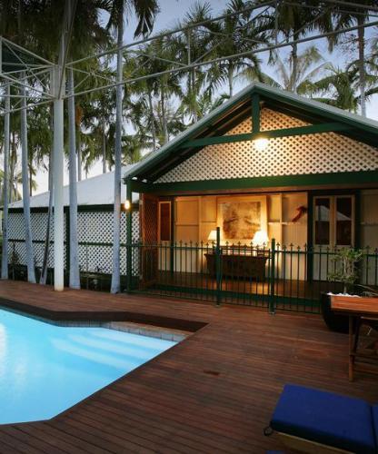 Pinctada McAlpine House - C Tourism 3