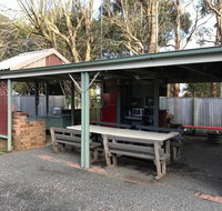 Pinewood Caravan Park - C Tourism