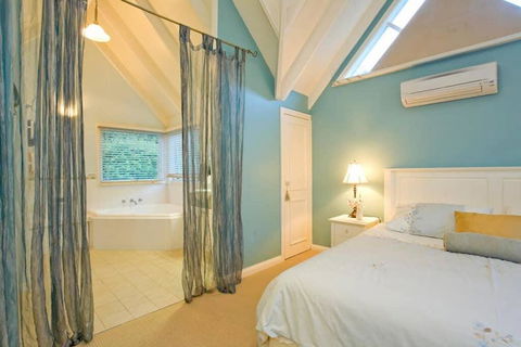 PLUM TREE COTTAGE - Spa Cottage With Woodfire - C Tourism 2