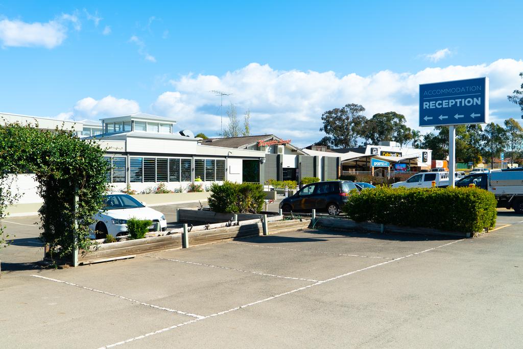 Plumpton NSW C Tourism