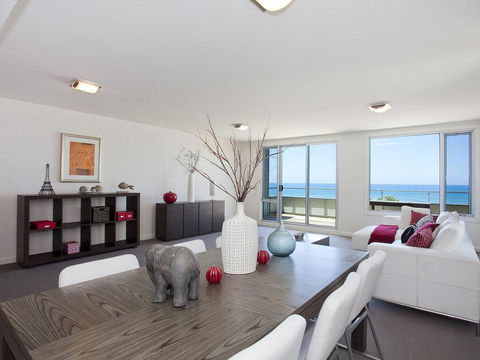 POINT GREY APARTMENT 14 - The Point - C Tourism 2