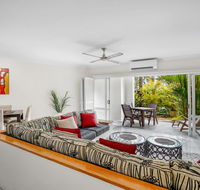 Poolside Apt in Alamanda Beachfront Resort 52 - C Tourism