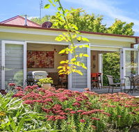 Poppy Cottage-delightful pet friendly weatherboard - C Tourism